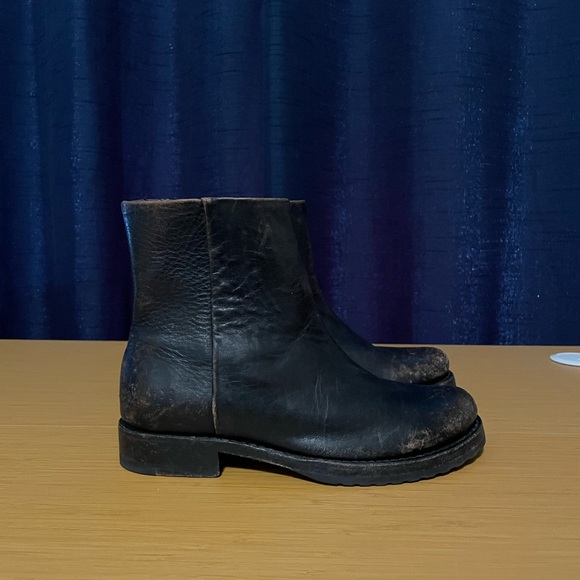 Frye Veronica Inside Zip Bootie - Picture 5 of 9